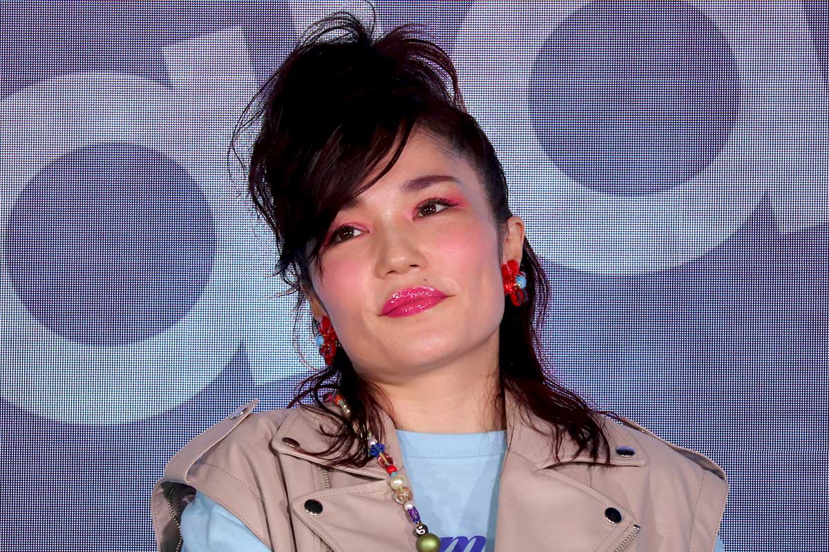 平野ノラ「ジョイナー級のヘアスタイル」　4歳娘の夏祭りヘアアレンジに称賛「めちゃくちゃ可愛い」「カラフルー」