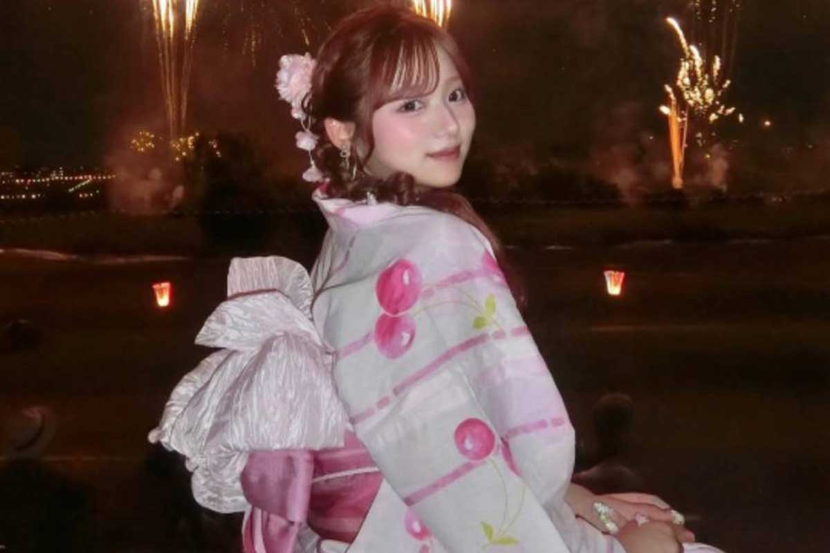辻希美の長女・希空、今年初の花火大会で“奇跡の1枚”　ハートポーズとリンクした瞬間