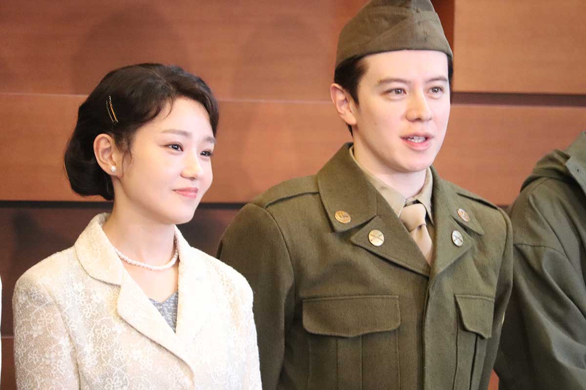 ウエンツ瑛士、奈緒との夫婦役の秘訣は「全くない（笑）」　演出は称賛「息の合い方がとんでもない」