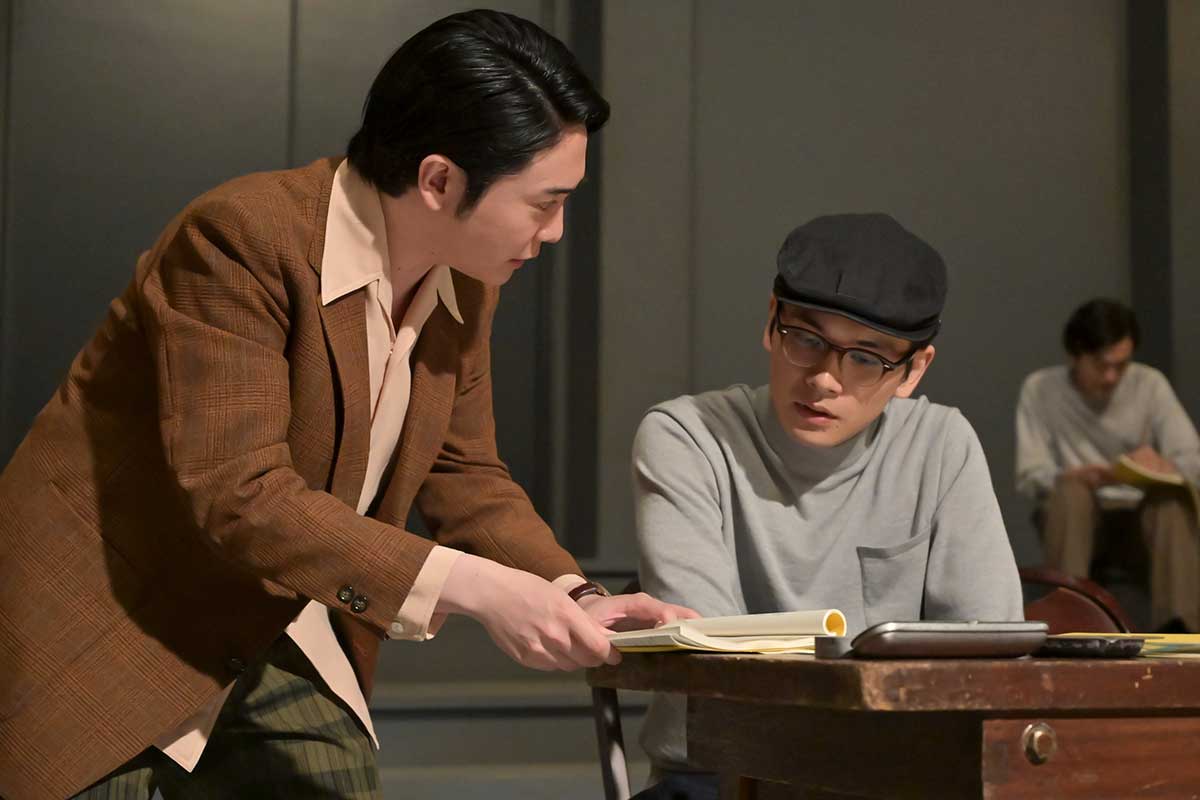 【あんぱん】嵩、愚痴りながらも舞台美術の仕事　通し稽古後に圧倒される