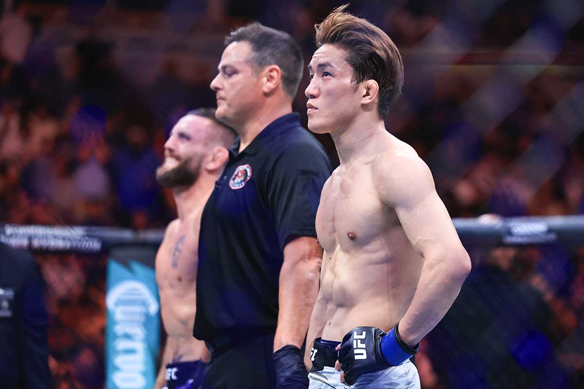 2連敗を喫し呆然とした表情をする朝倉海【写真:(C)Zuffa LLC/UFC】