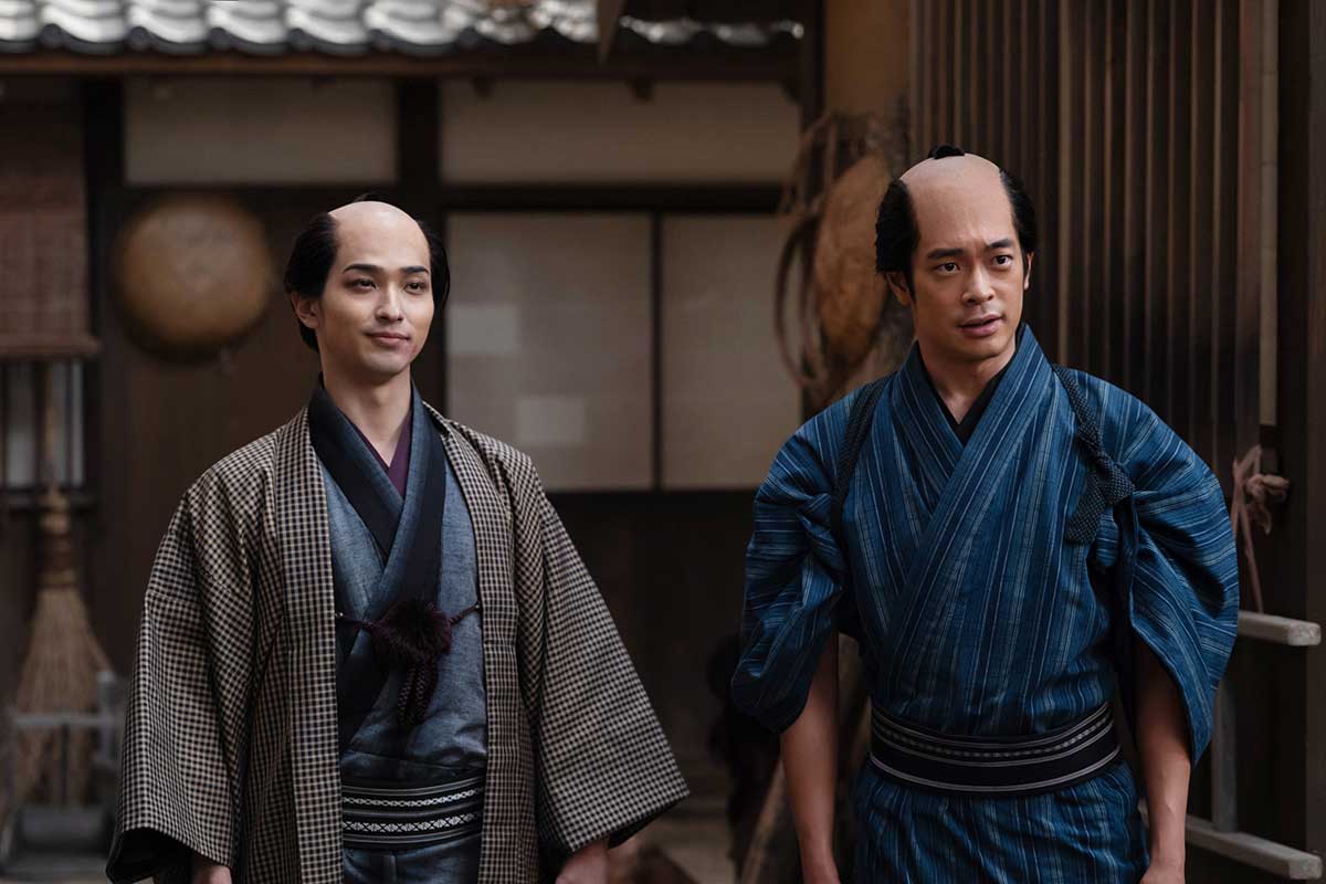 蔦重(左=横浜流星)と新之助(井之脇海)【写真:(C)NHK】