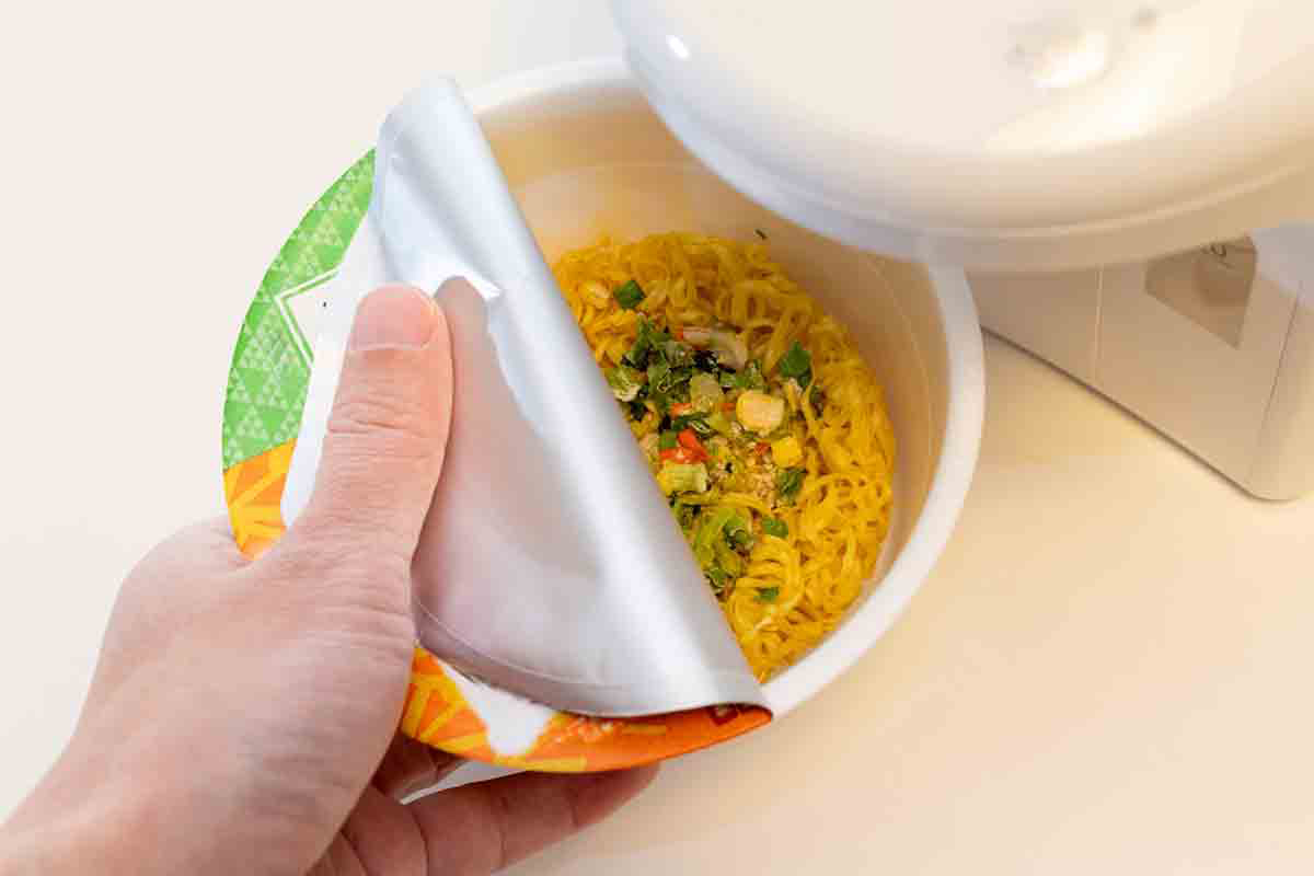 カップ麺が“ちょっとした問題”を招くことも…(写真はイメージ)【写真:写真AC】