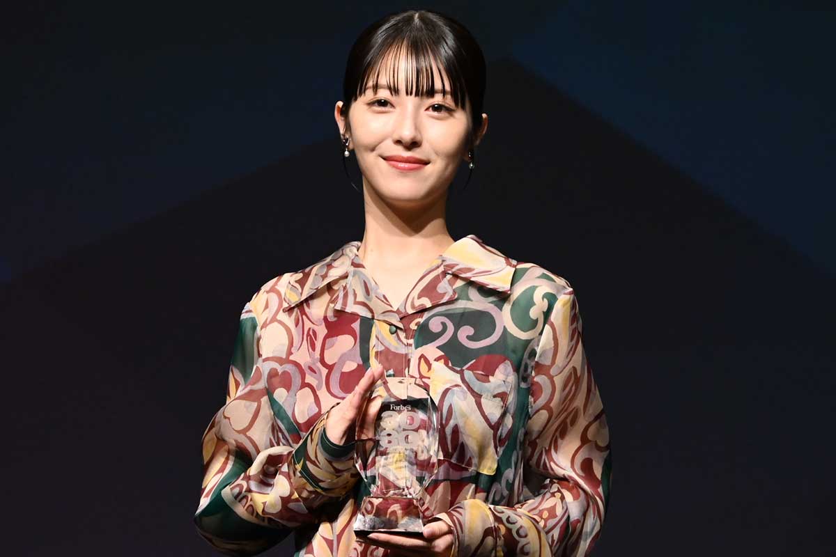 浜辺美波が大切にする“進化”「自分の型を作り過ぎずに、想像を超えた何かを生み出せるように」