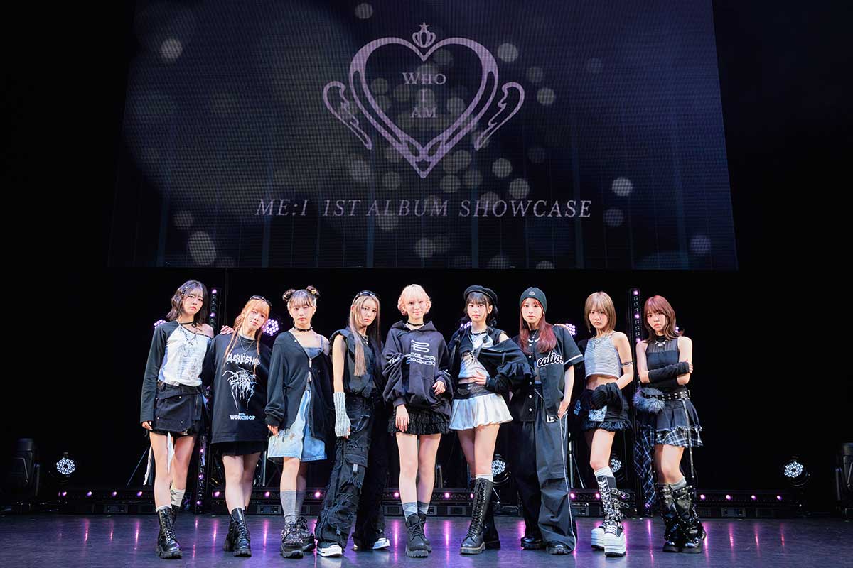 イベントに参加したME:Iの(左から)KOKONA、AYANE、KEIKO、MIU、SUZU、RINON、MOMONA、SHIZUKU、TSUZUMI【写真:(C)LAPONE GIRLS】