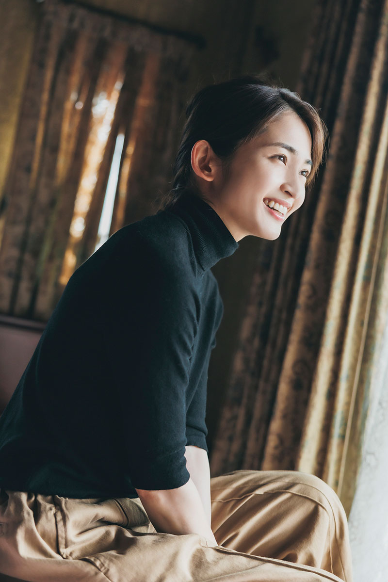 「今でも気になった作品はなるべく劇場で見るようにしています」と明かした【写真:冨田味我】