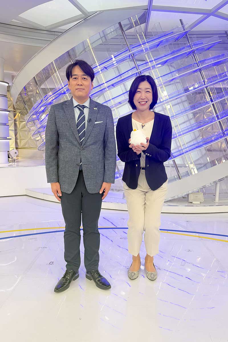 安住紳一郎アナ（左）と荒木絵里香氏【写真：X（＠THETIME_TBS）より】