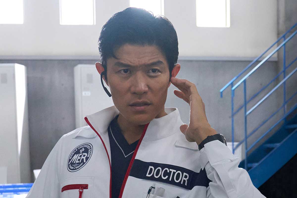 劇場版『TOKYO MER~走る緊急救命室~』第3弾に出演する鈴木亮平【写真:(C)2026 劇場版『TOKYO MER』製作委員会】