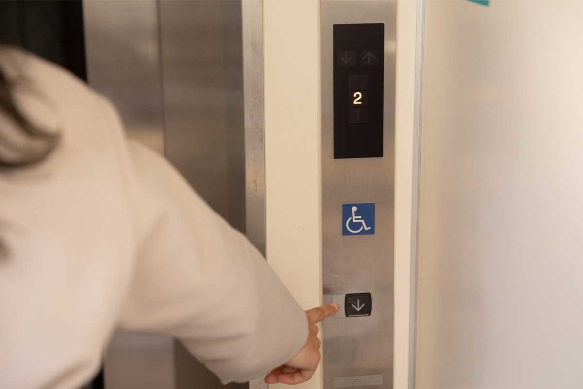 護身用の催涙スプレーの「携帯」が議論に(写真はイメージ)【写真:写真AC】