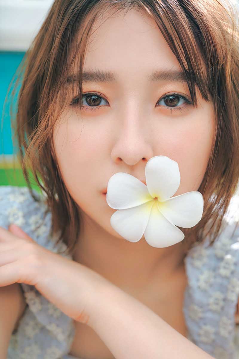 玉井詩織 1st写真集 「たまゆら」の1カット【写真:(C)SDP】