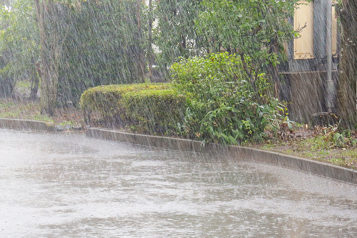 東京都心では激しい雷雨が観測された（写真はイメージ）【写真：写真AC】