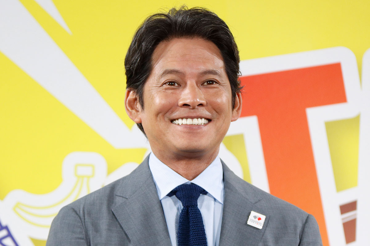 織田裕二、自撮り棒撮影動画にネット衝撃「若返ってる？？」「めちゃくちゃカッコいい」