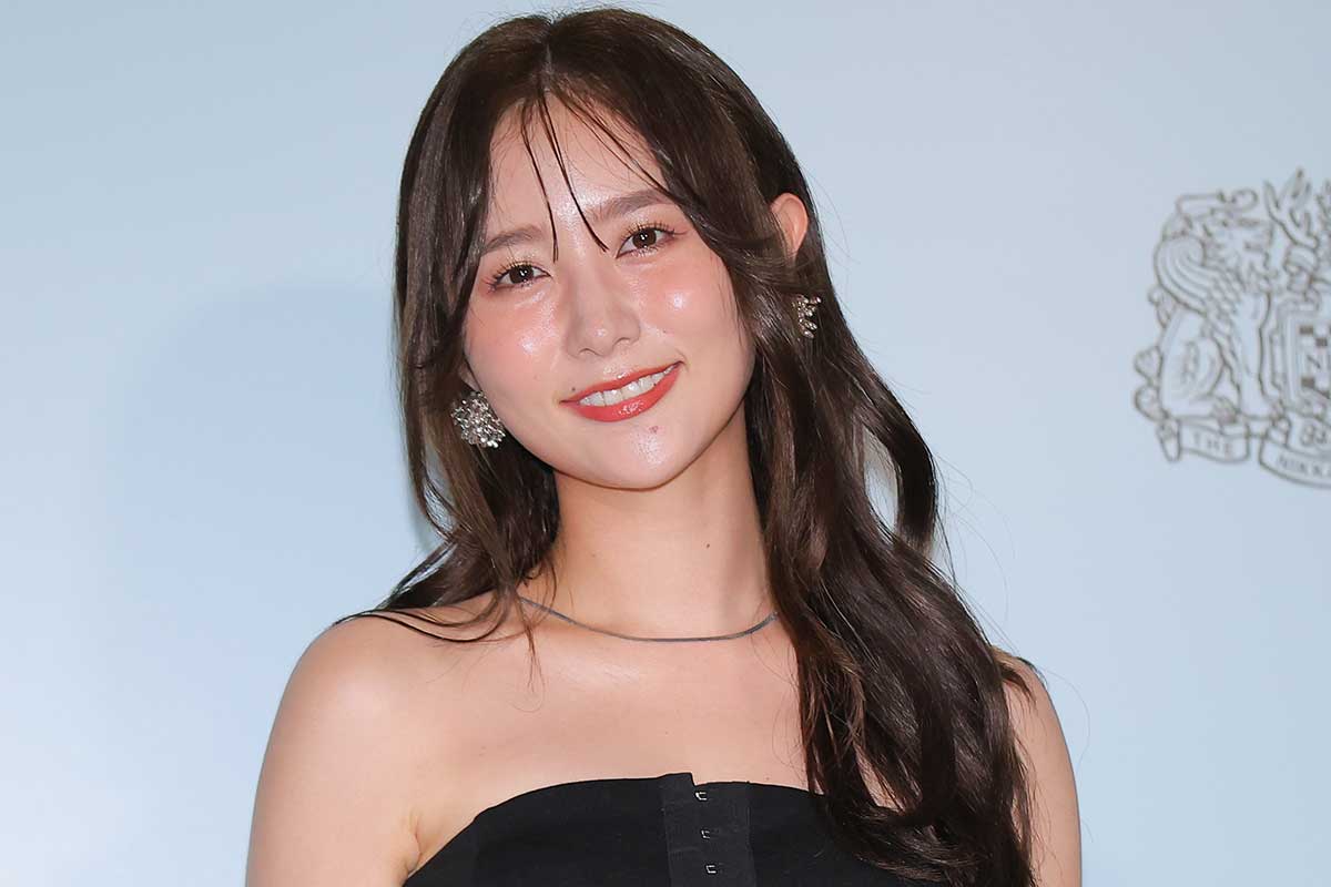 人気芸人の28歳タレント妻、すっぴんに「寝起きから可愛い過ぎる」　“ぽっこり”お腹のまつきりなに「かなり大きく」