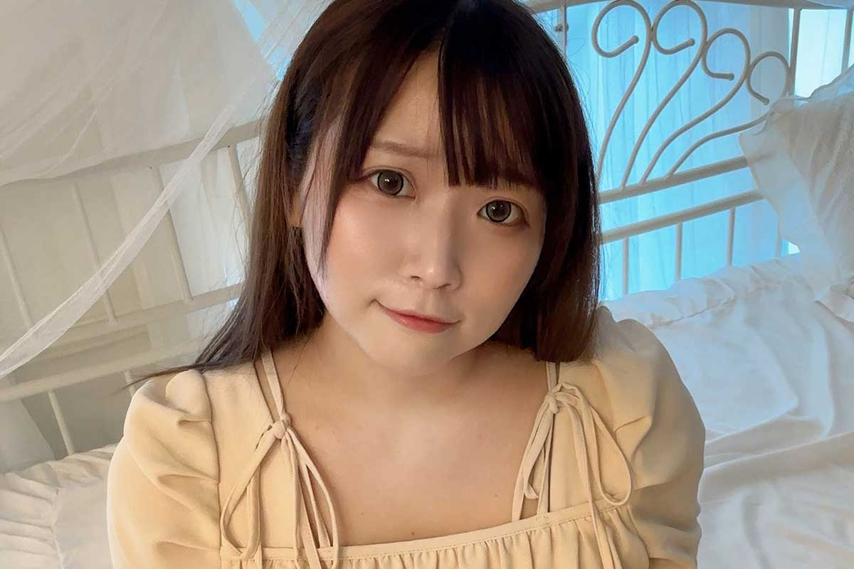 届いたケーキ箱から出そうとすると…　まさかの光景にネット騒然＆笑撃「はえ!?」「崩れてないのが奇跡」