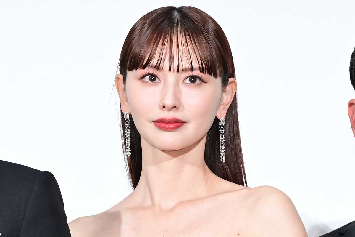 鈴木えみ、サプライズ誕生会報告　“一生モノ”のプレゼントに反響「似合う（笑）」「綺麗すぎて」