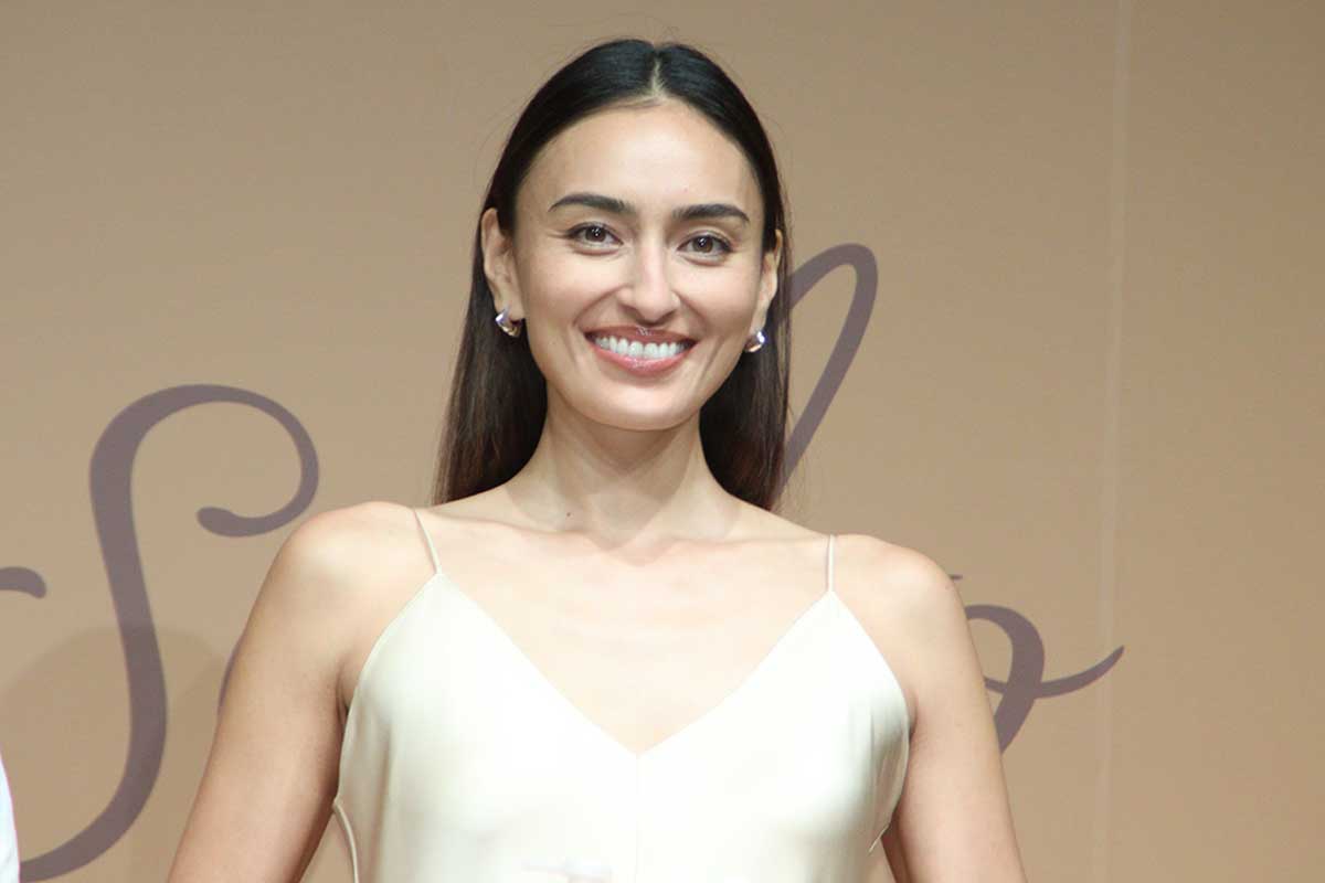長谷川潤、娘のアイヴォリーさんとCM初共演　「頑張ってナチュラルを表現していた」とニコリ