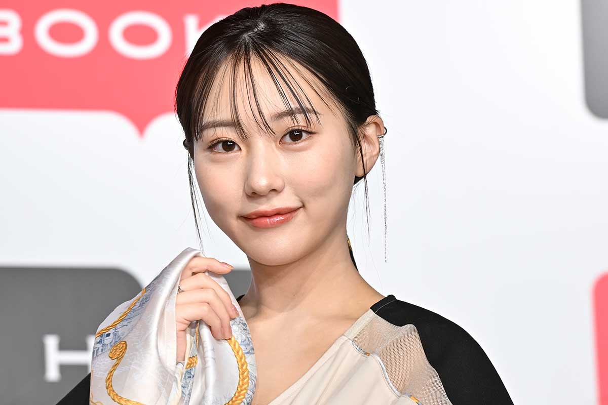 “令和のグラビアクイーン”が初サーフィン報告　元HKT48・田中美久の波乗りに注目「できてるやん」