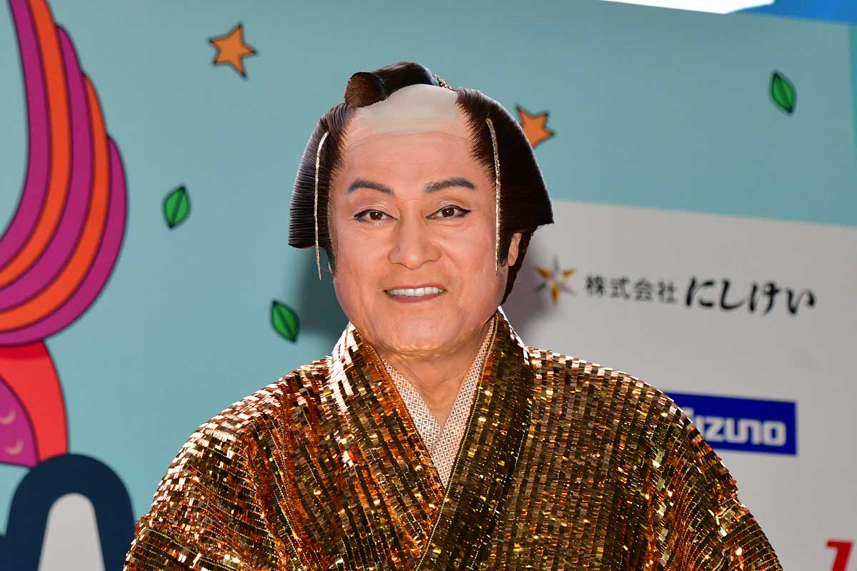 松平健、『マツケンサンバII』熱唱　元子役・村山輝星は驚き「なんて最高のステージなんですか！」