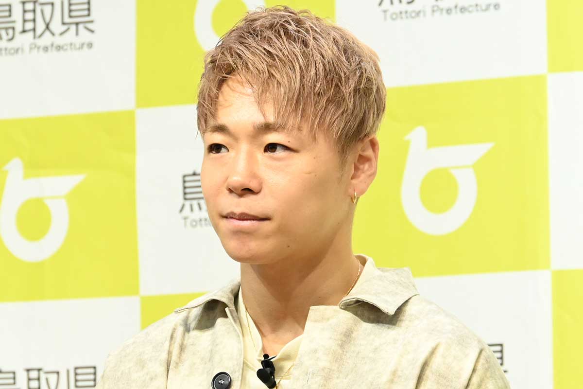 武尊、新婚妻の前で元カノ話　生放送で共演芸人焦り「そんなに全開で話していいんですか？」