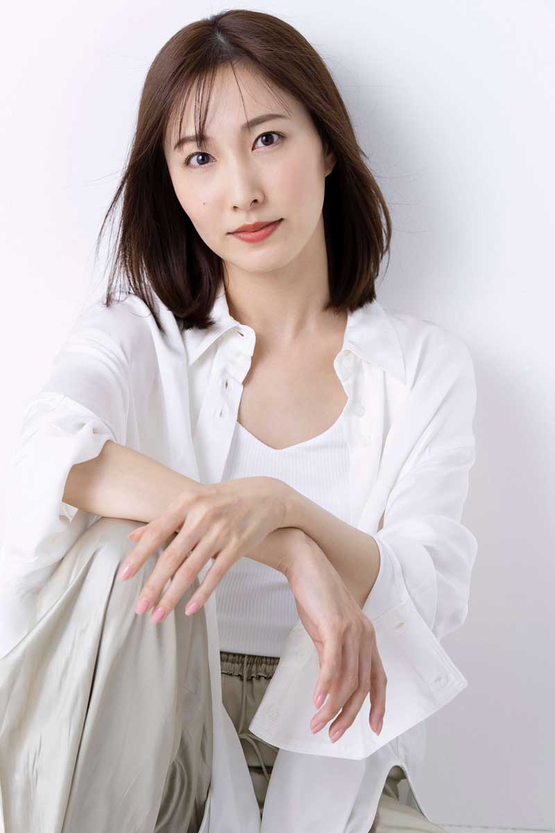 実咲凜音【写真：公式サイトより】