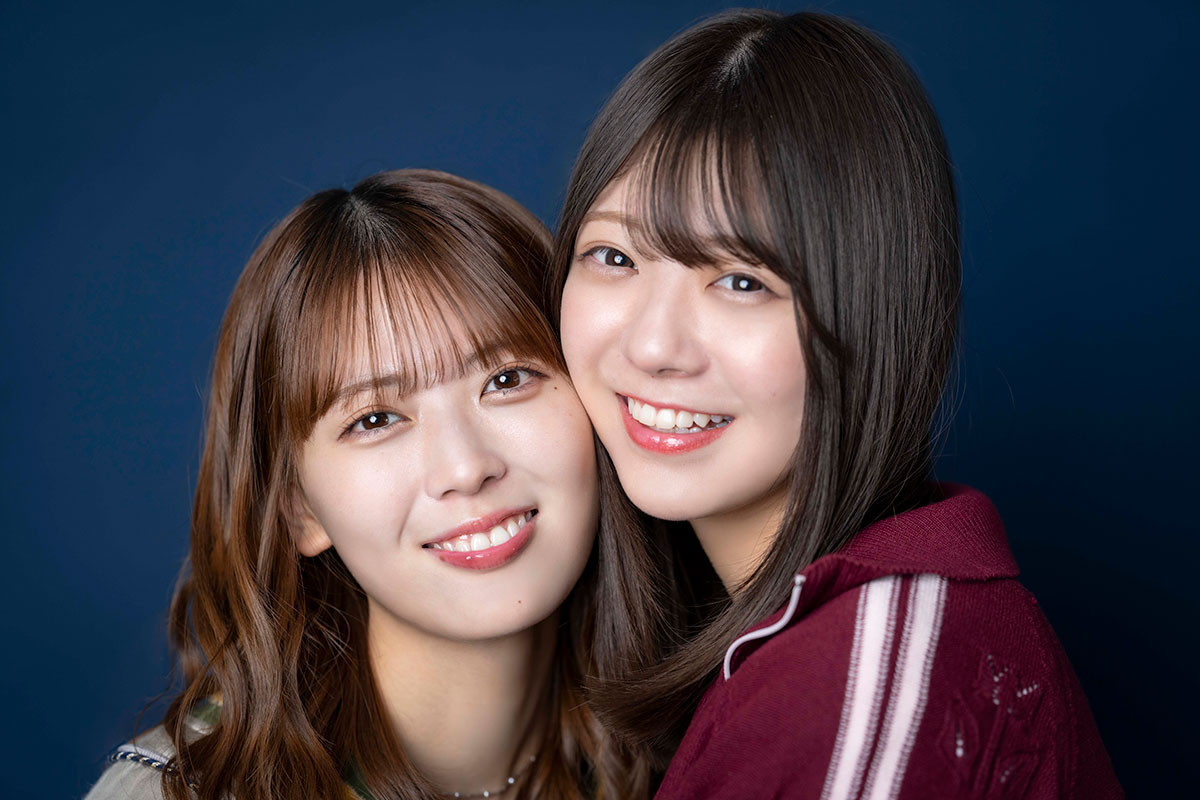 『ふたりエスケープ』でダブル主演を務める乃木坂46の岩本蓮加（左）と冨里奈央【写真：藤岡雅樹】