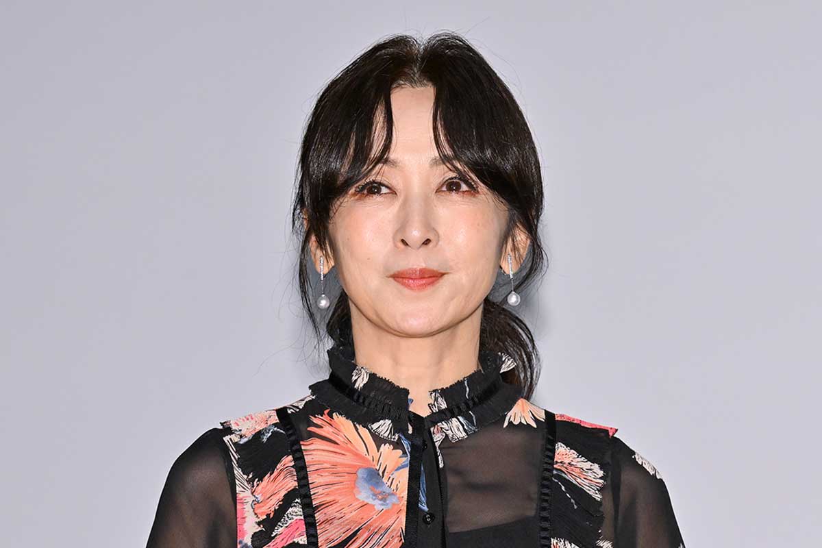 「次元が違う美しさ」「びっくり」とネット騒然　斉藤由貴ら“スケバン”3人共演で「美魔女」と話題に