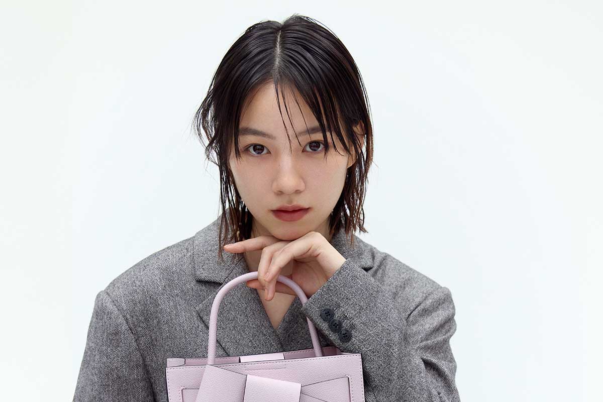 のん、クールなまなざしで大人の雰囲気　FRAY I.D15周年コレクションにモデル起用