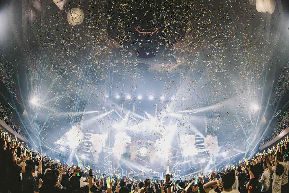 THE PRIMALSは光の戦士に寄り添い、歩み続ける　「祖堅！」の声が響き渡った武道館公演レポート