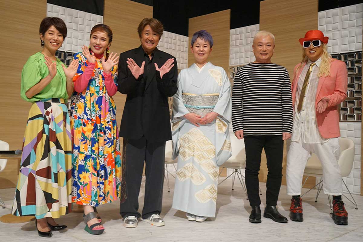 （左から）NHK廣瀬智美アナ、平野ノラ、近藤真彦、島津亜矢、coba、DJ KOO【写真：(C)NHK】