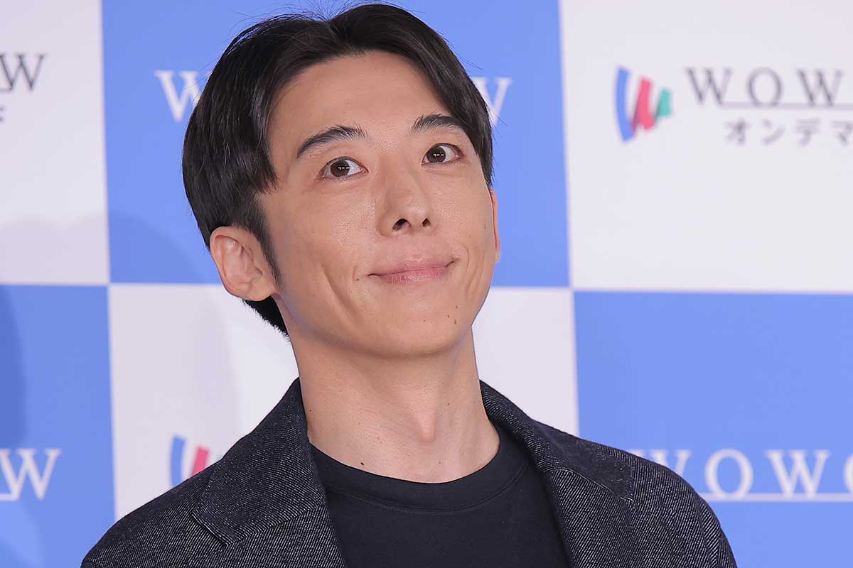 『1972 渚の螢火』完成報告会に登壇した高橋一生【写真：ENCOUNT編集部】