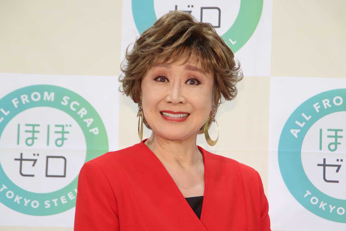小林幸子、イベントで改名発表!?　“新芸名”の名刺配布でご満悦「オシャレですてき」