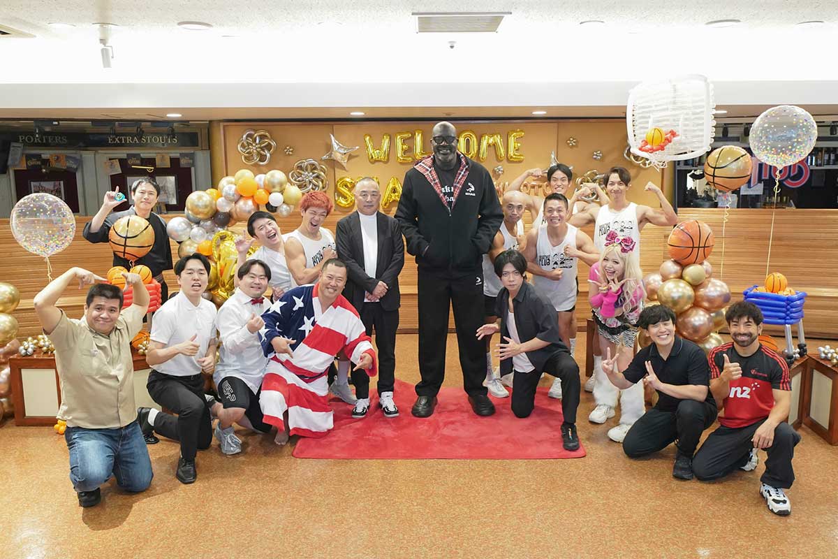 NBA最強センター、とにかく明るい安村の“裸芸”にドハマり「自分もやりたい」「アメリカでも通用する」