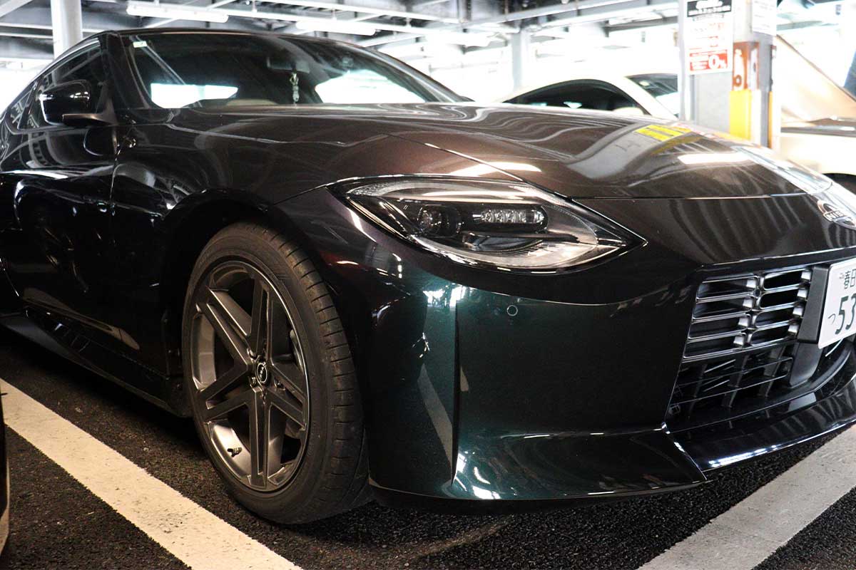 貞子さんのRZ34はミッドナイトパープルがかっこいい【写真：ENCOUNT編集部】