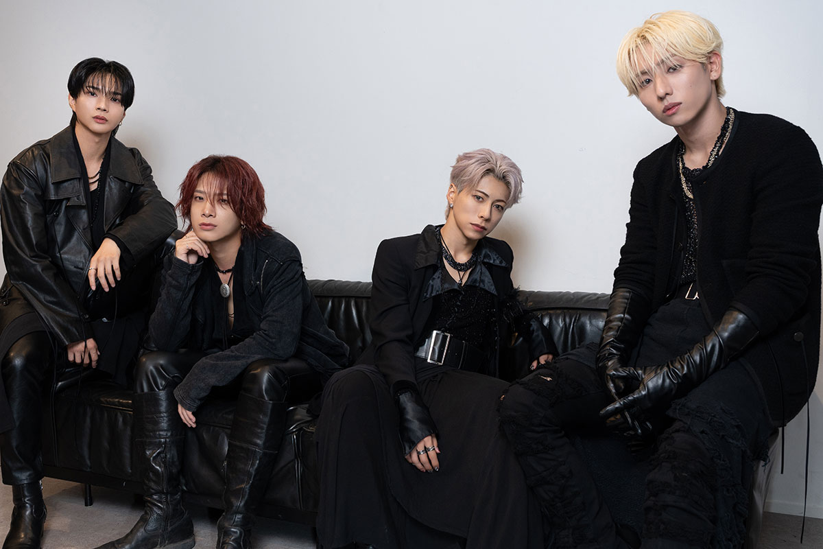 （左から）OWVの中川勝就、本田康祐、佐野文哉、浦野秀太【写真：増田美咲】