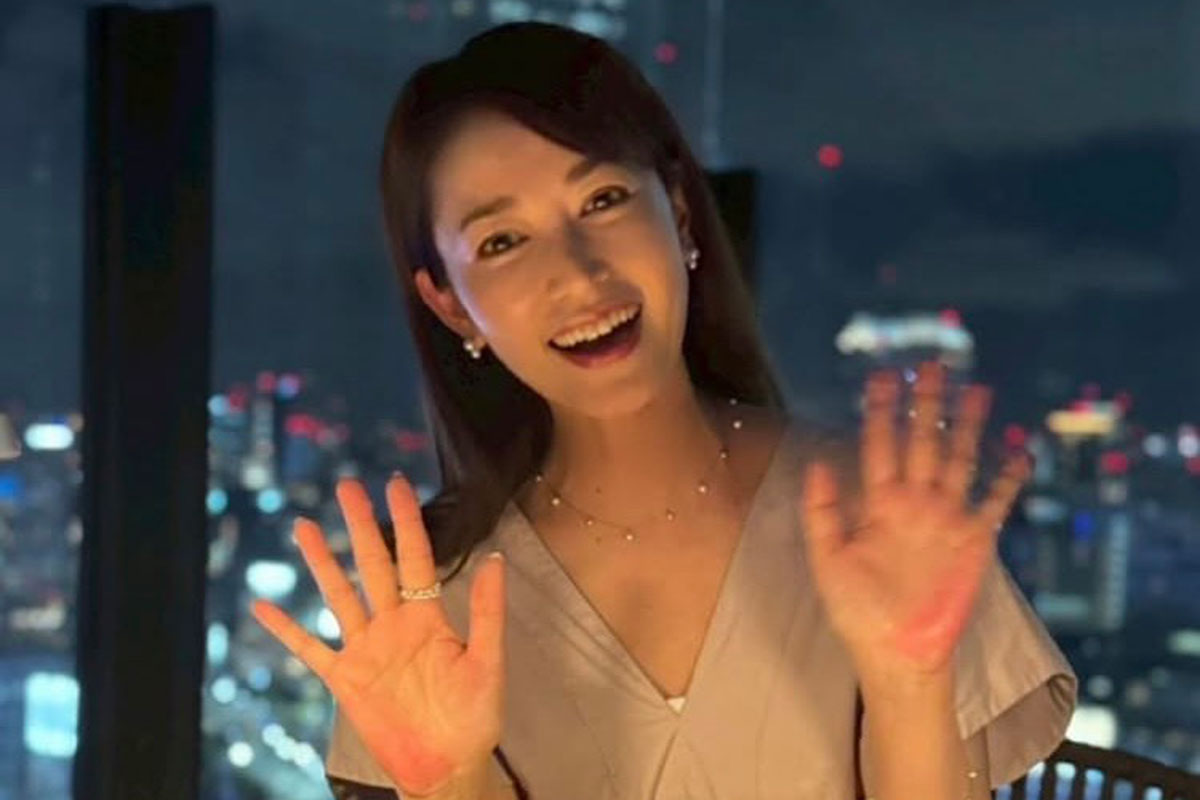 51歳元国民的美少女・細川直美、俳優夫との結婚記念日ラブラブぶりに「お顔も似てきた」「いつみても綺麗!!」