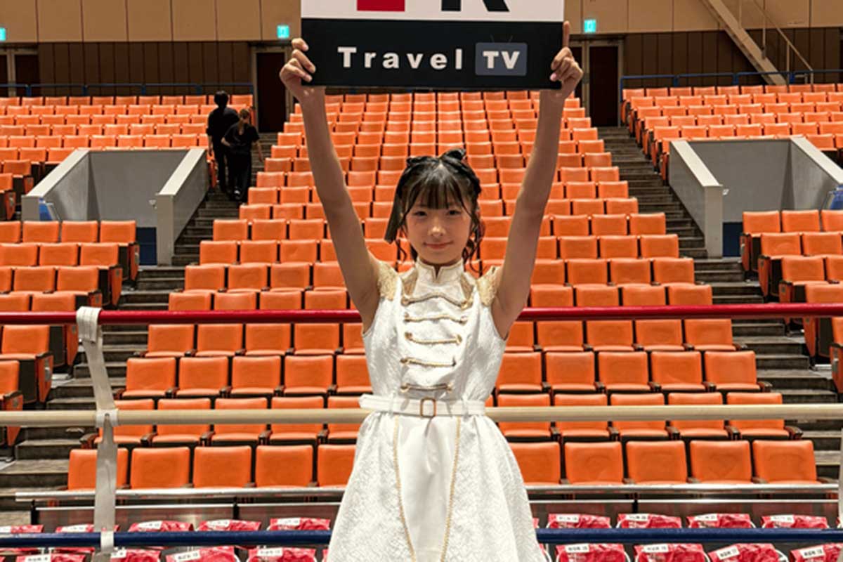 現役中学2年生…13歳の史上最年少ラウンドガールにネット沸騰「マジでかわいい」「試合に集中できん」