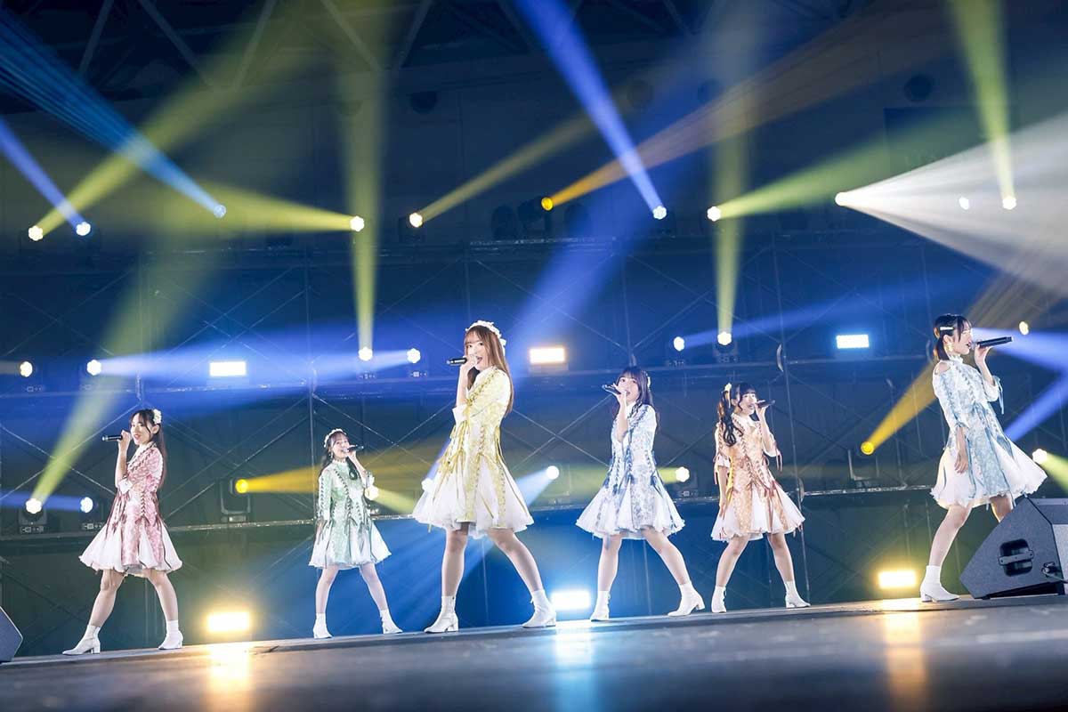 せりふ曲をはじめ、楽曲の幅が広いのもナナニジの特徴【写真:(C)GIGA・GIGA SONIC】