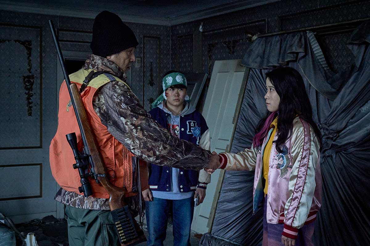 クマ被害深刻化で『ヒグマ!!』公開延期　社会情勢による異例の判断…“リアルすぎる恐怖”が映した現実