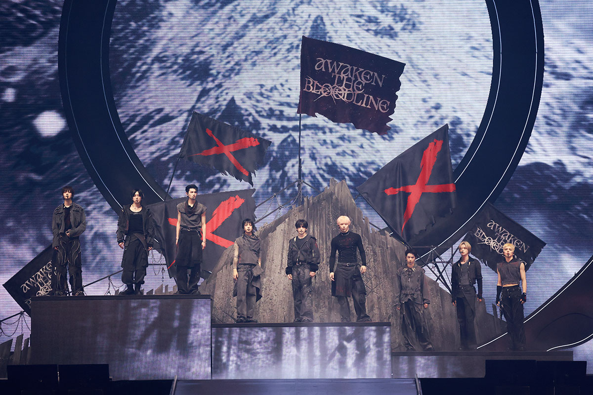 『2025 &TEAM CONCERT TOUR 'AWAKEN THE BLOODLINE' ENCORE in JAPAN』最終公演を開催した&TEAM【写真:(C)YX LABELS】