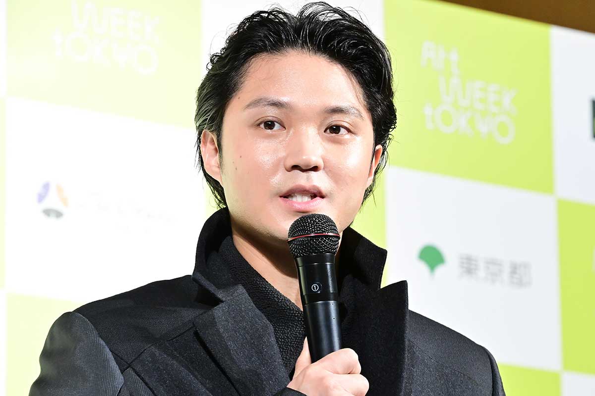 磯村勇斗、アート作品購入に「すごく興奮」　初作品は「四六時中見ながら生活していた」