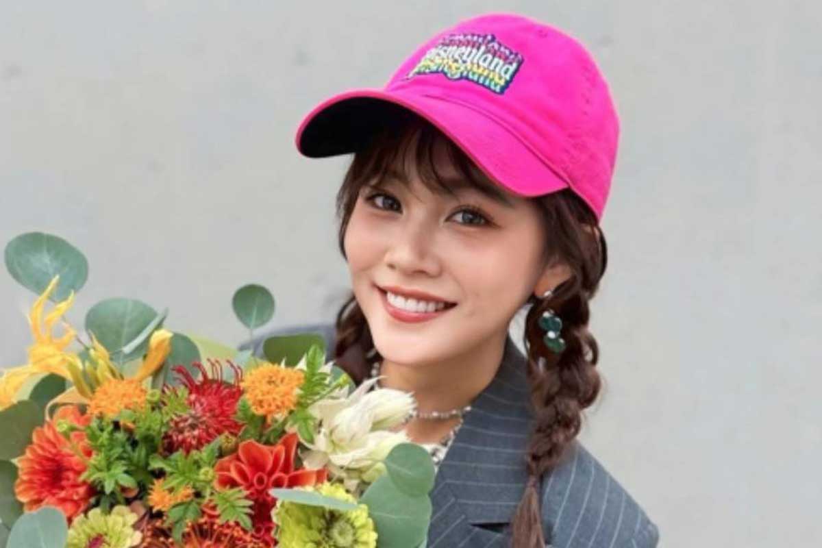 元モー娘。リーダー、幼少期の写真を公開　「ママめっちゃ可愛い」「そっくり」新垣里沙の投稿にファン注目