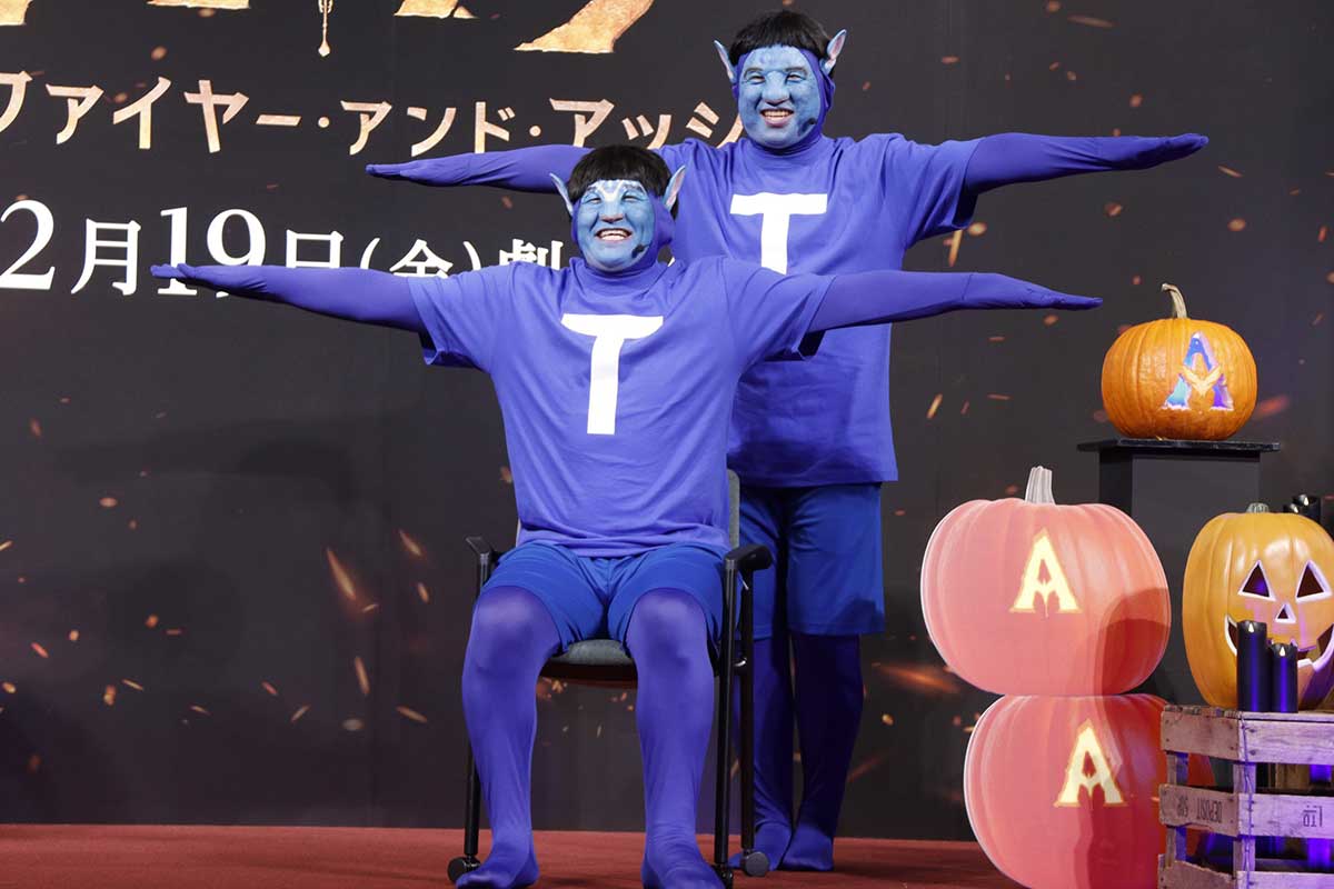 チョコプラ長田が左足剥離骨折後、初公の場　相方・松尾が椅子押しネタ披露…会場からは拍手喝采