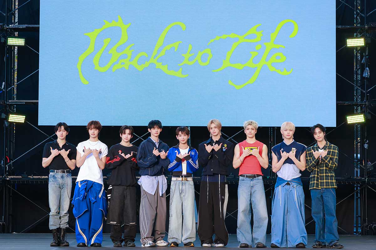 日韓Wミリオン達成、紅白出場…&TEAMが見せた快進撃の1年　“ご褒美”に休暇希望「みんなで旅行に行きたい」