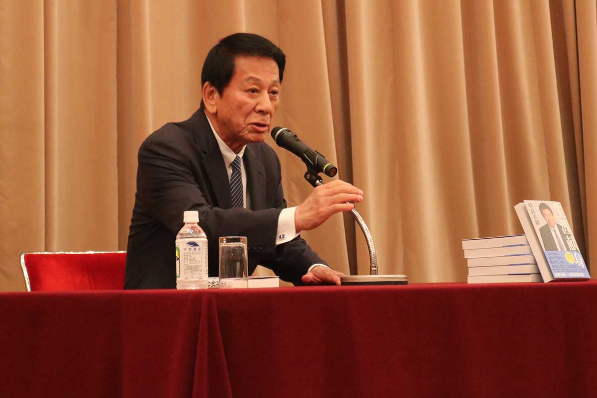 杉良太郎「今回は自分で書きました（笑）」　私財数十億円投じた福祉活動つづった著書の会見で明かす