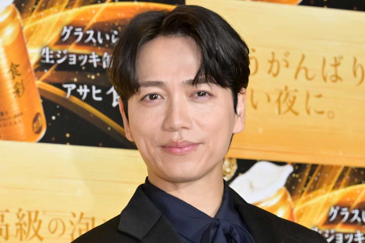 山崎育三郎、“幼馴染”が「熊さん」　26年来の付き合いの俳優にネット注目「ワイルドさが増した」