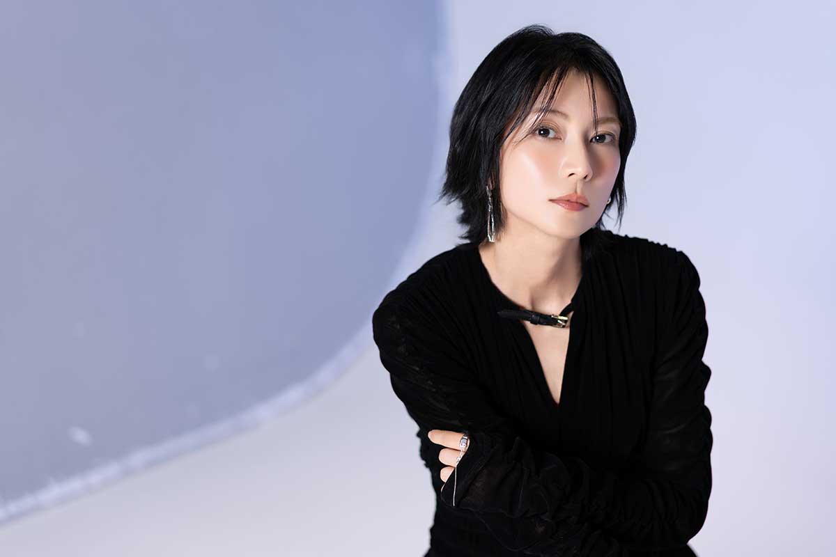 女社長・咲を演じた柴咲コウ【写真：増田美咲】