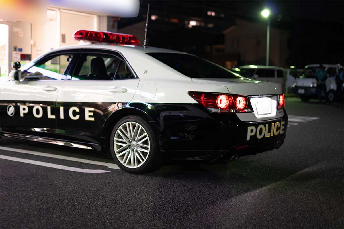 コンビニ駐車場で目を疑う光景…買ったビールで“車内晩酌”開始　即通報に「シャレにならない」の声