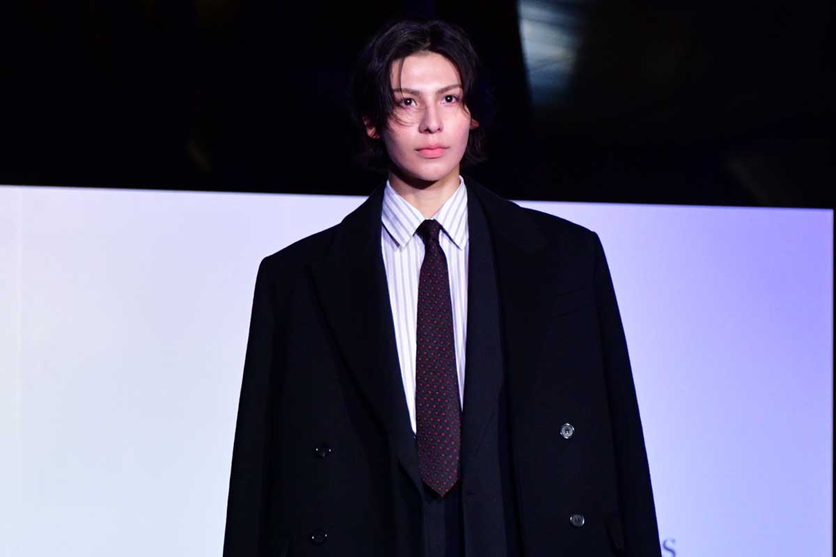 Snow Manラウール、堂々ランウェイでドヤ顔　渡辺翔太「話と違う」とツッコミ