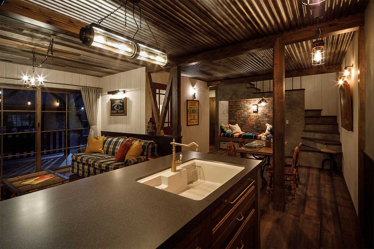 「すごい！夢の国や」実家を“ディズニー風”に大改装　ビフォーアフターに反響「隠れミッキー探しちゃう」