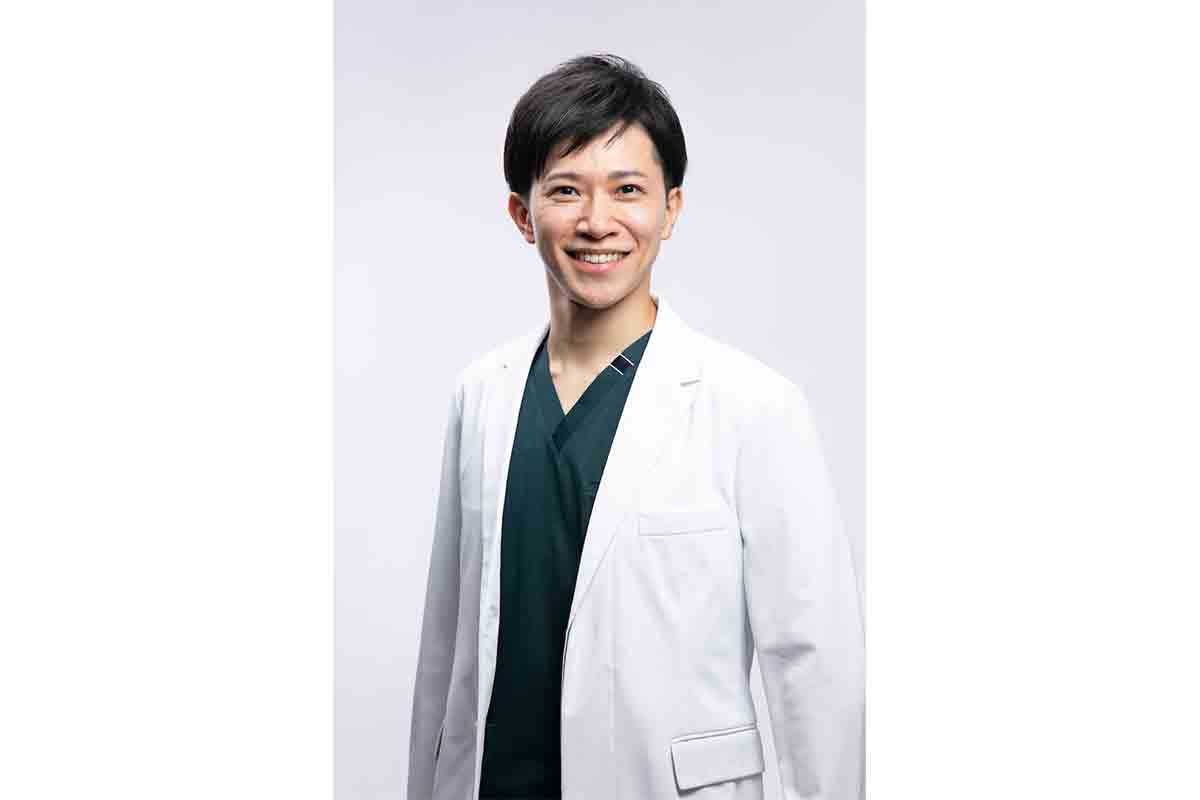 日本橋人形町消化器・内視鏡クリニックの石岡充彬院長